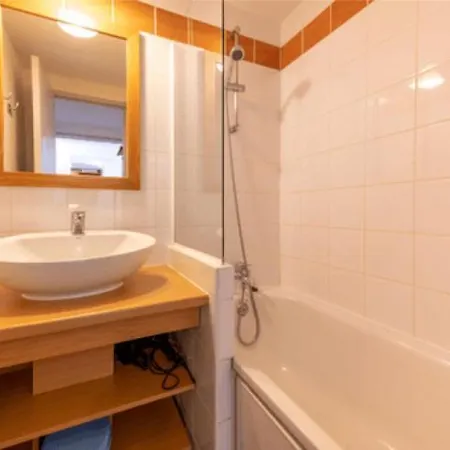 Digitale - 3 Pieces Pour 6 Personnes - Piscine, Sauna Et Parking Prive *