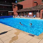 Digitale - 3 Pieces Pour 6 Personnes - Piscine, Sauna Et Parking Prive Apartment