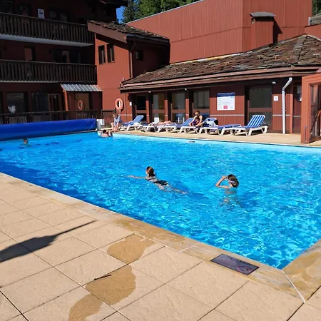 Digitale - 3 Pieces Pour 6 Personnes - Piscine, Sauna Et Parking Prive Apartment